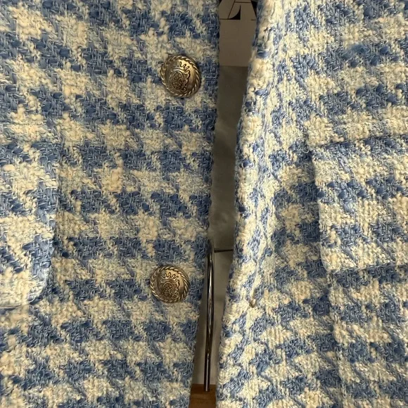 Zara Blue & Cream Houndstooth Cropped Vest and High-Waist Shorts Set - Picture 6 of 6